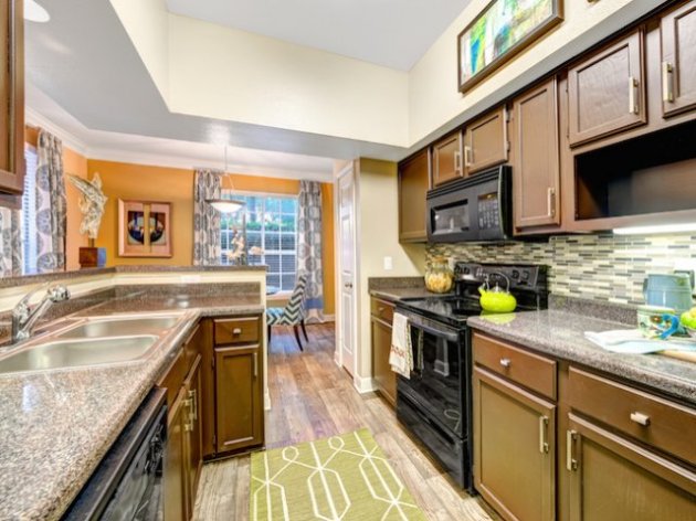 Woodway Square | Pet Friendly Apartments | Houston, TX